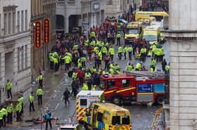 Une voiture fonce dans la foule &agrave; Liverpool&nbsp;: un acte terroriste&nbsp;? Un suspect interpell&eacute;