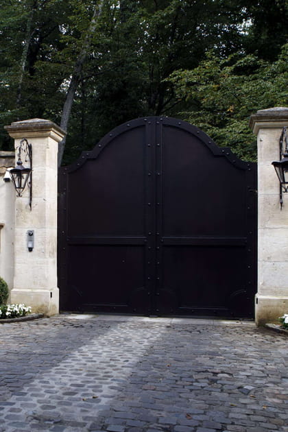 Sa maison cern&eacute;e par les paparazzi ?