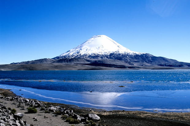 Vue sur le Parinacota, côté Bolivie