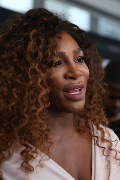 Elle a beaucoup d'amis people, dont Serena Williams