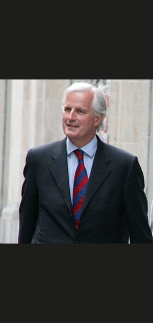 Trois voitures rien&nbsp;que&nbsp;pour&nbsp;Michel&nbsp;Barnier