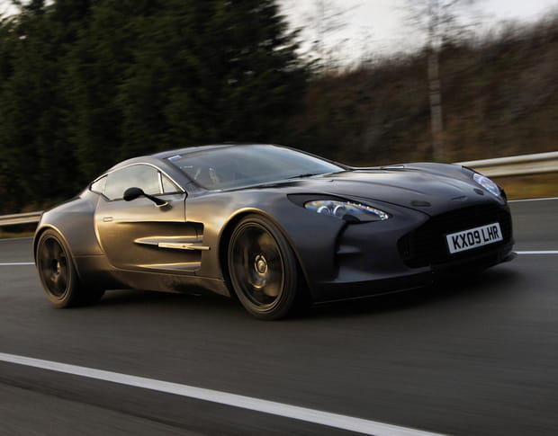 Aston Martin One-77 : 354 km/h