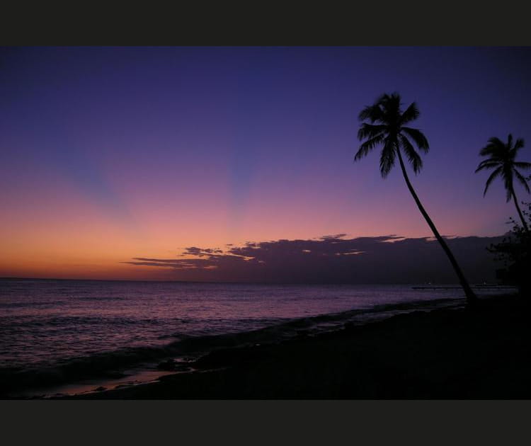 Sunset on Cara&iuml;bes