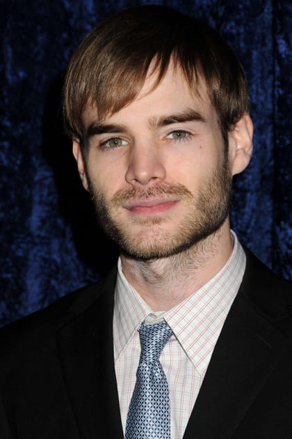 David Gallagher (Simon Camden)