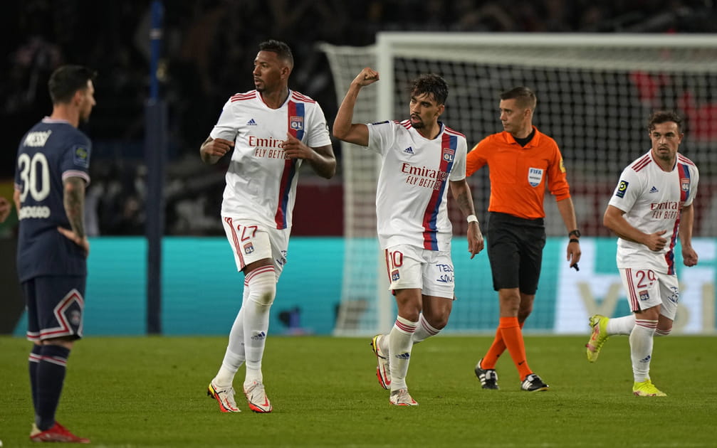 Lyon ouvre le score
