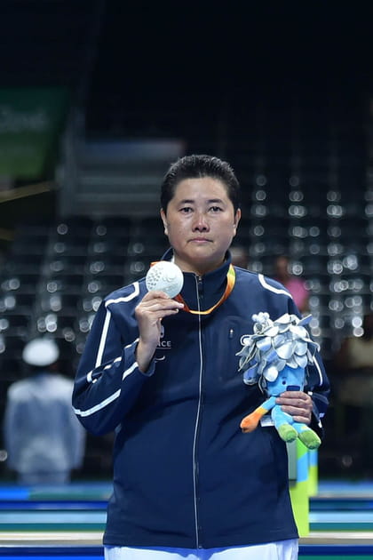 Thu Kamkasomphou (tennis de table), atteinte d'une p&eacute;riart&eacute;rite noueuse