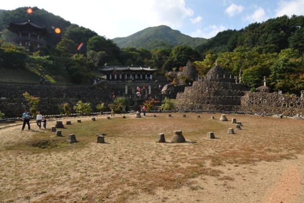 Le temple de pierres