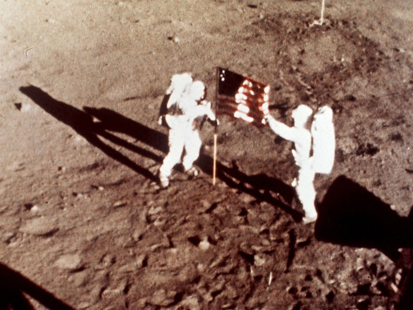 Drapeau et message