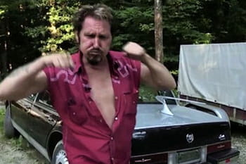 Vu à la télé : Apprenez à vous castagner grâce à Johnny Cadillac...