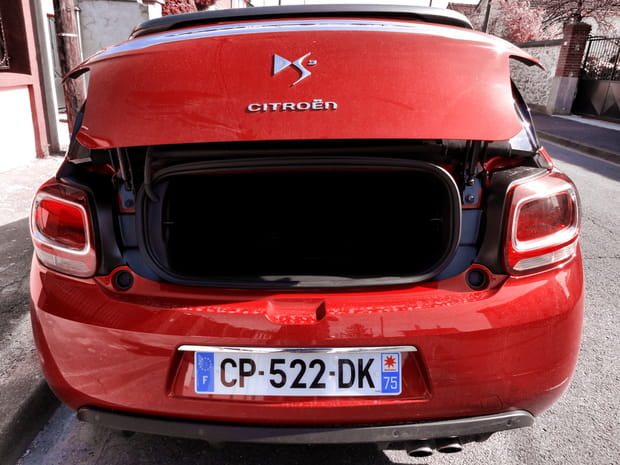 Coffre peu accessible mais logeable