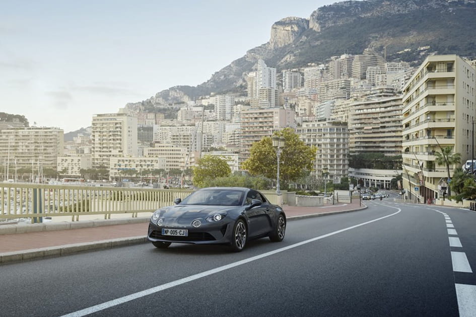 L'Alpine A110&nbsp;L&eacute;gende