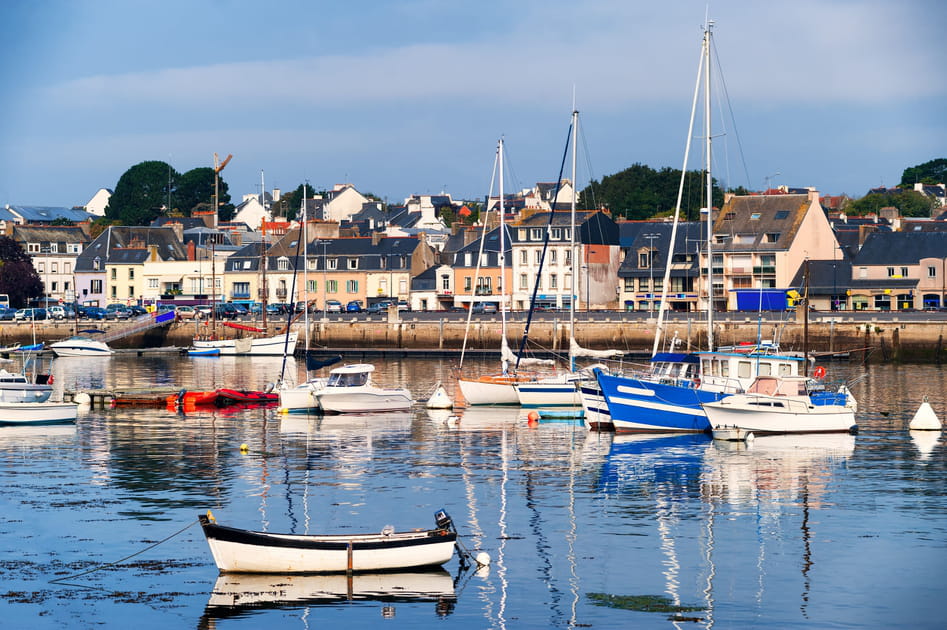 Concarneau, une ville close au port anim&eacute;