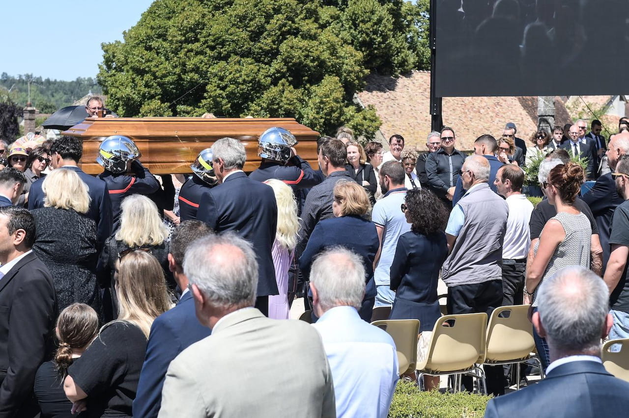Mort d'Olivier MarleixÂ : la cause de son suicide est-elle politiqueÂ ? De nombreux Ã©lus aux...