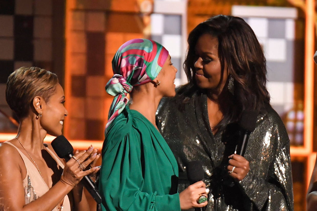 Michelle Obama, l’invitée surprise des Grammys...(Vidéo) Michelle Obama, l’invitée surprise des Grammys...(Vidéo)