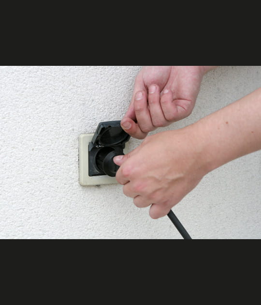 Branchez-le sur secteur