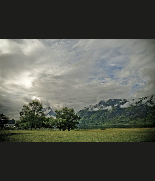 Un peu de bleu dans les nuages