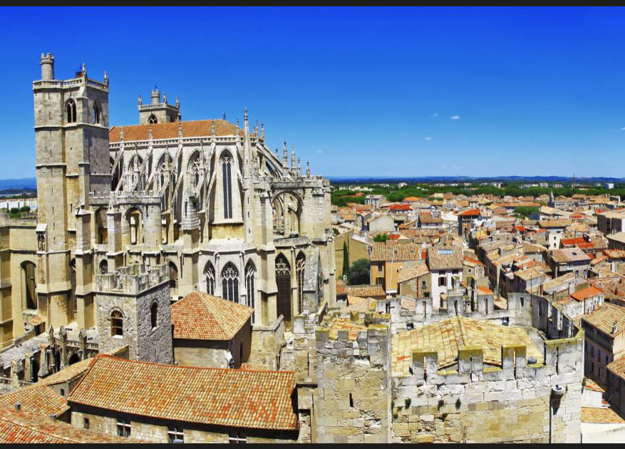 Les galeries souterraines de Narbonne et la plage &agrave; Gruissan