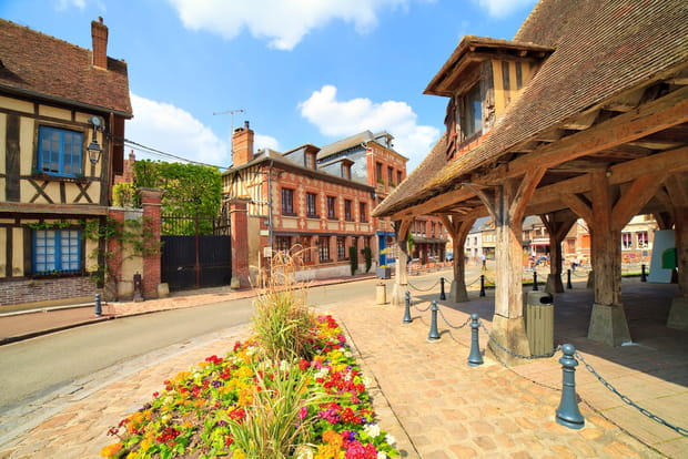 Lyons-la-Forêt, des halles historiques au cœur de la plus grande forêt de Normandie