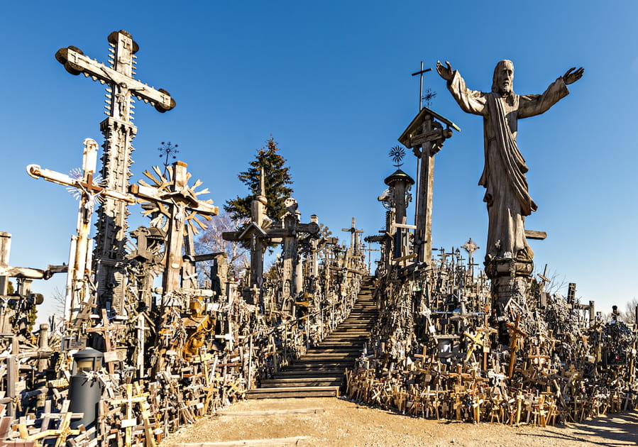 La Colline des Croix en Lituanie