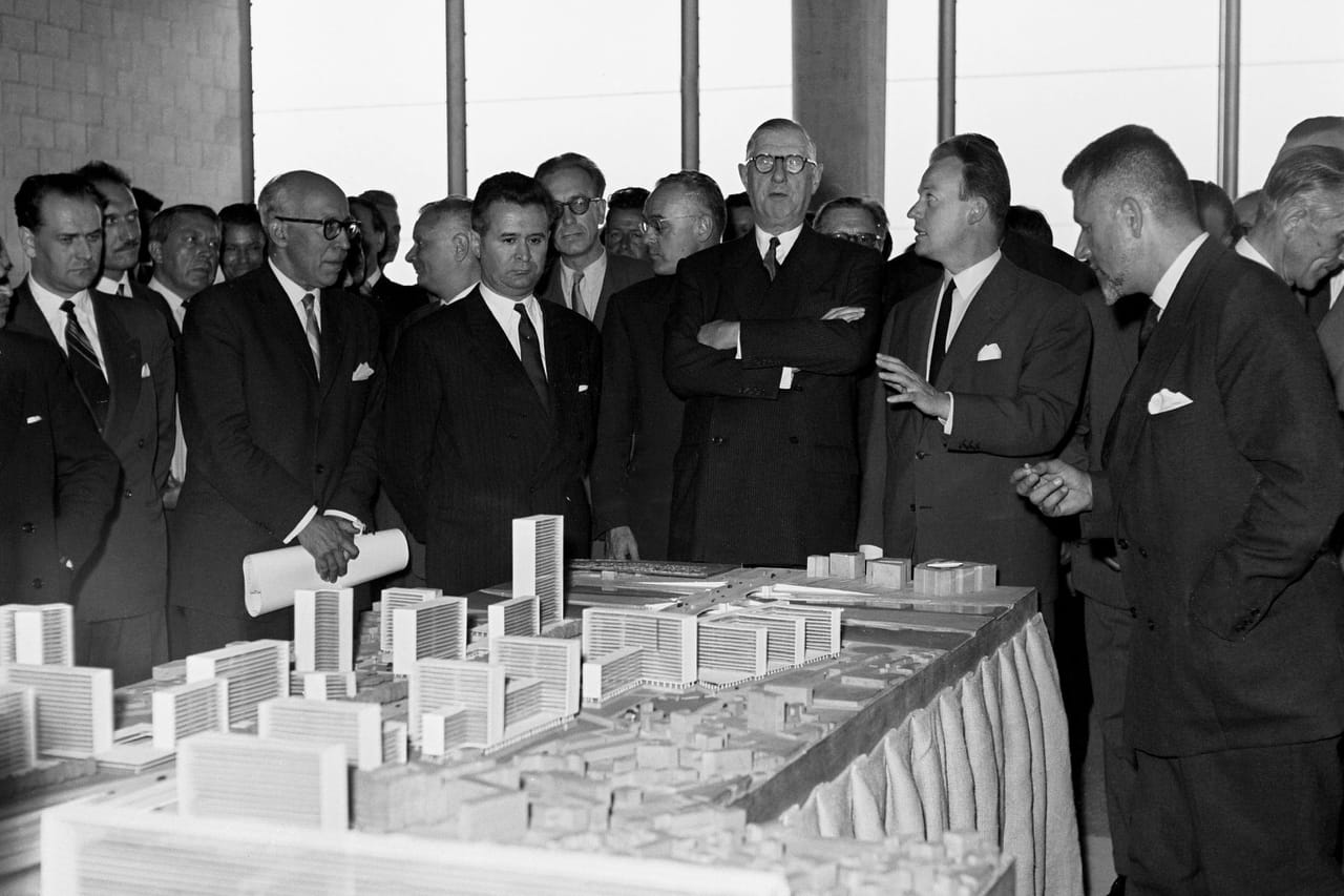 De Gaulle, bâtisseur : de la reconstruction à la désillusion