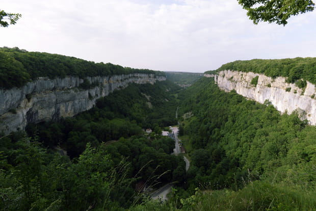 La reculée de Baume-les-messieurs, un paysage jurassien grandiose