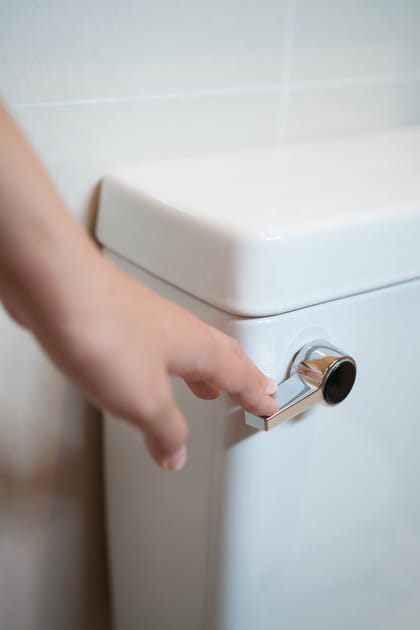 Diminuer la consommation d'eau dans les toilettes