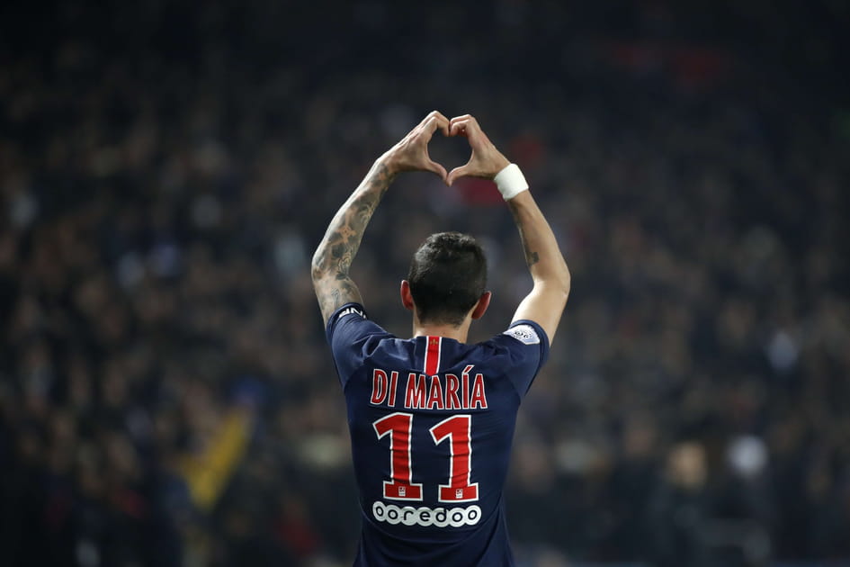 Les doigts en c&oelig;ur pour Di Maria
