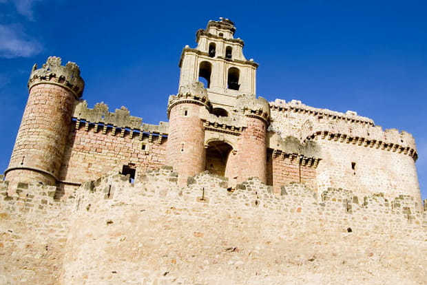 Le mystérieux château de Turégano