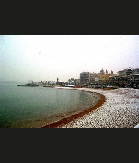 Fr&eacute;jus sous la neige