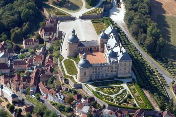 Le château de Hautefort