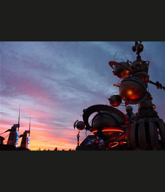 Exp&eacute;dition nocturne &agrave; Discoveryland