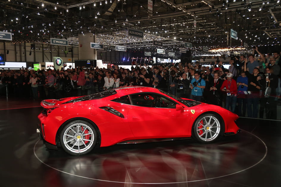 Le Ferrari Dynamic Enhancer en premi&egrave;re