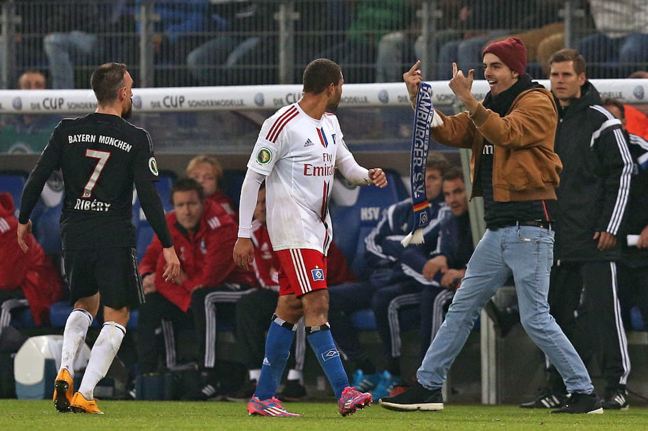 Franck Rib&eacute;ry surpris par un fan dans le vestiaire du Bayern Munich