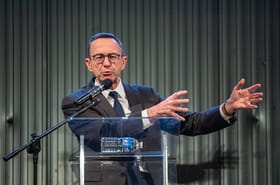 &quot;A bas le voile&nbsp;!&quot;&nbsp;: Retailleau s'en prend frontalement &agrave; ce &quot;marqueur de la soumission&quot;