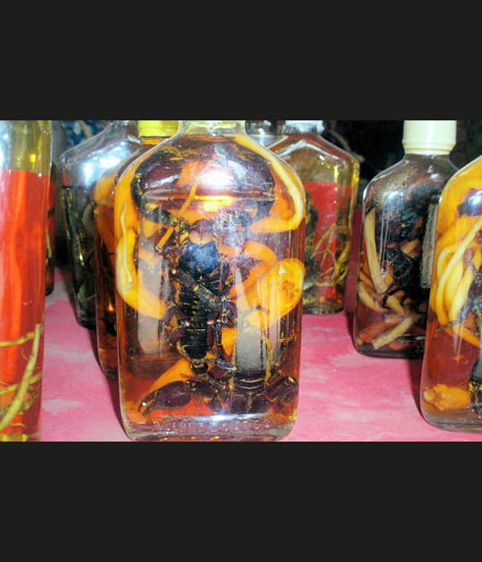 Un verre d'alcool de scorpion