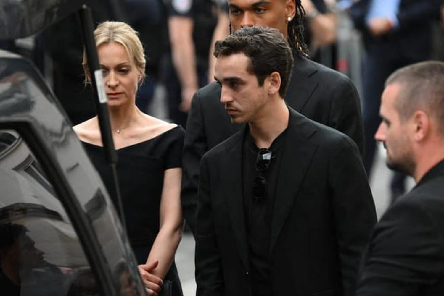 Enterrement de Thierry Ardisson : aux obsèques, le discours malicieux  d'Audrey Crespo-Mara