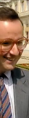 françois hollande à son entrée à l'assemblée nationale en 1988.
