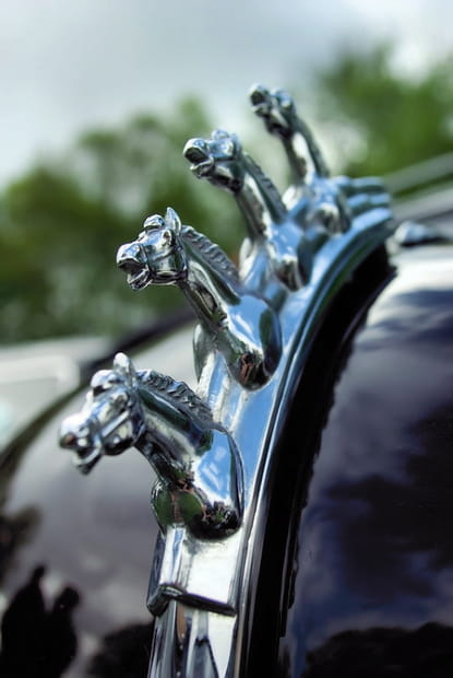 Mascotte Renault 4-Chevaux