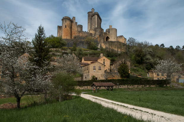 Le Château de Bonaguil : la Dame Blanche hante encore les remparts