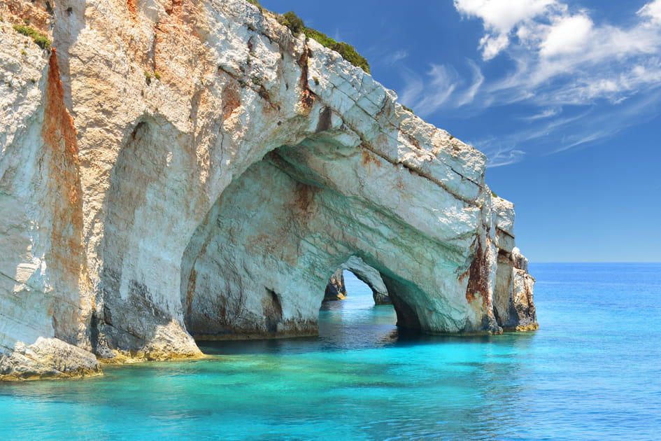 Les splendides Grottes bleues de Zante