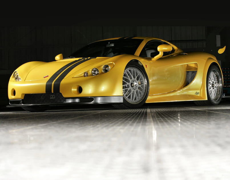 Ascari A10&nbsp;: 350&nbsp;km/h