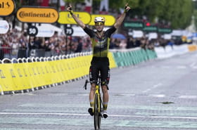 DIRECT. Tour de France 2025&nbsp;: van Aert s'offre une &eacute;tape d'anthologie, Pogacar sacr&eacute; une 4e fois, le classement