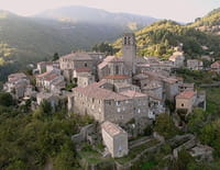 Les 100 lieux qu'il faut voir : L'Ardèche, des gorges au Haut-Vivarais