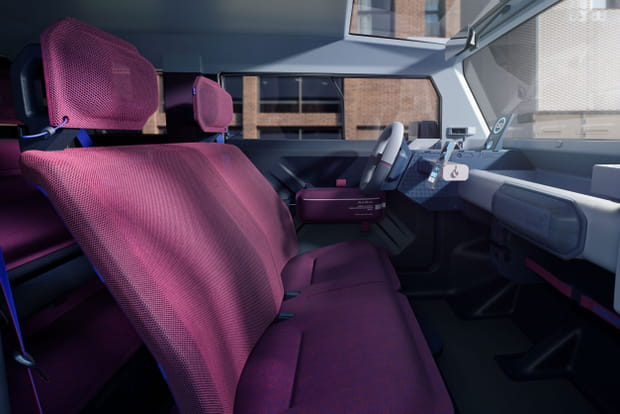 Des sièges avant façon banquette