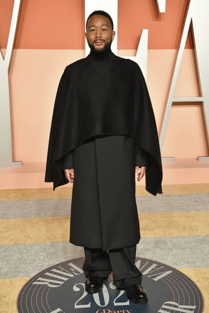 John Legend tout en noir pour les Oscars
