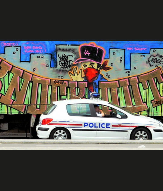 Les policiers et les voleurs