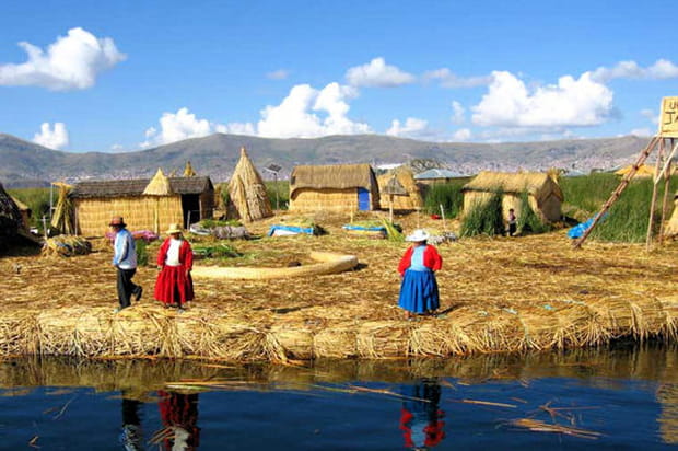 Au bord du lac Titicaca