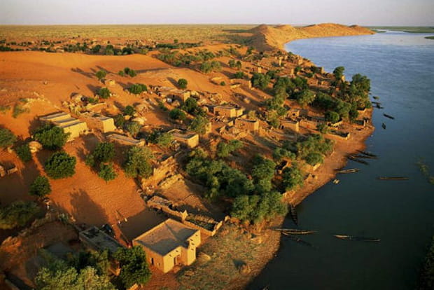 La vie le long du fleuve