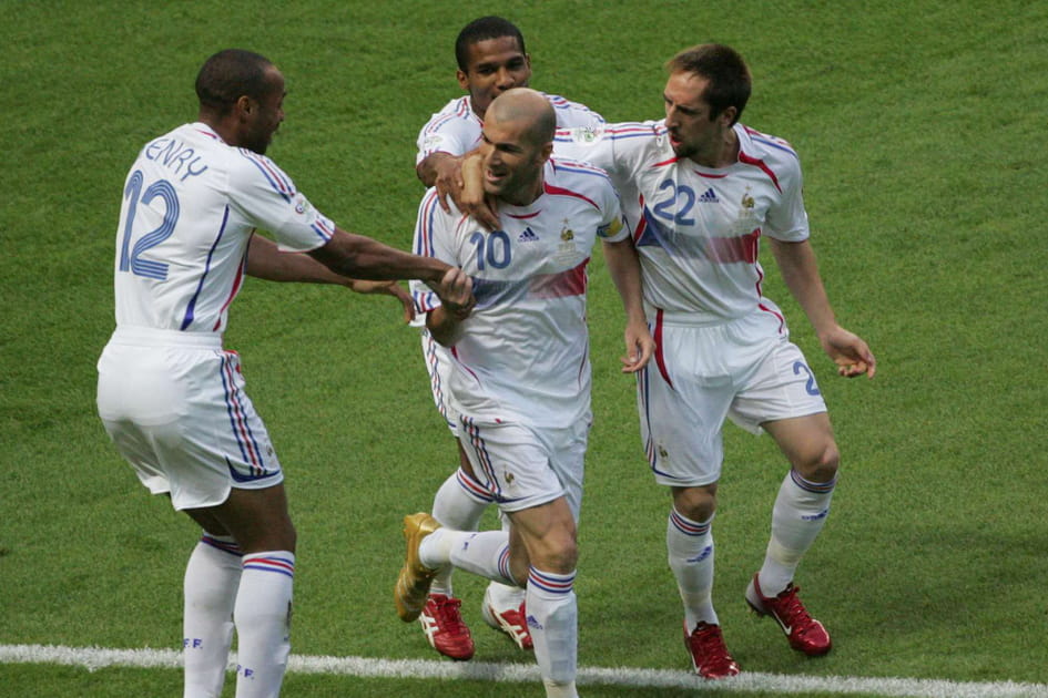 20h08 : des co&eacute;quipiers bluff&eacute;s par le culot de Zizou