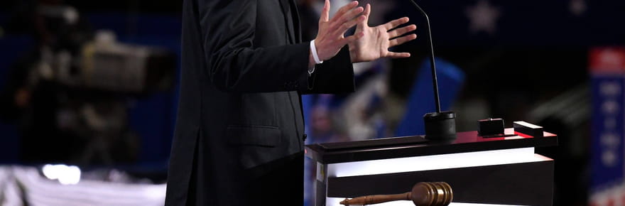 Charlie Kirk&nbsp;: qui est l'influenceur proche de Trump, bless&eacute; par balle dans l'Utah&nbsp;?